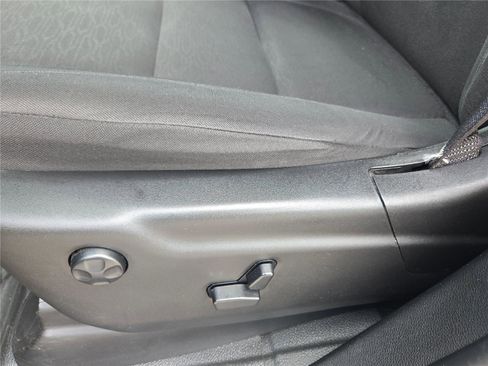 Used 2023 Dodge Durango AWD w/ Skid Plate Group image 16