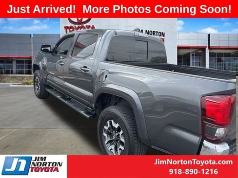 Used 2020 Toyota Tacoma SR5 image 6