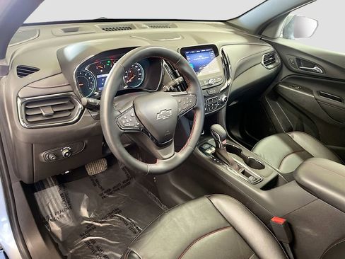 Used 2024 Chevrolet Equinox RS w/ RS Leather Package AWD/4WD image 9