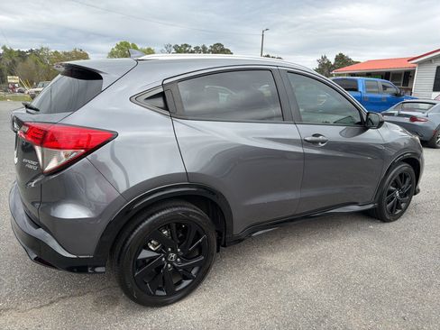 Used 2021 Honda HR-V Sport image 4