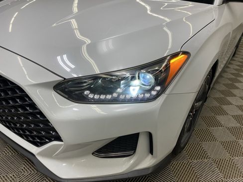 Used 2019 Hyundai Veloster Turbo image 5