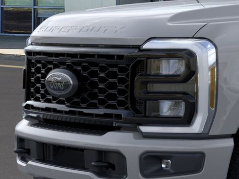 New 2026 Ford F250 XLT w/ XLT Premium Package image 18