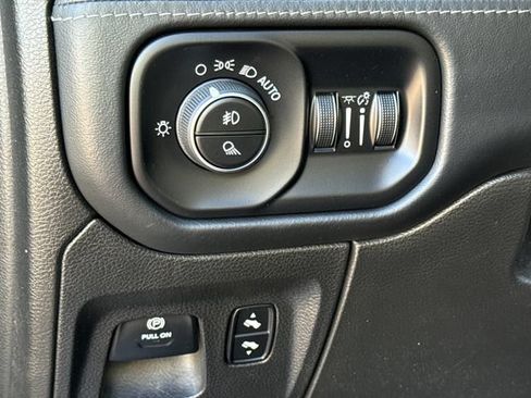 Used 2019 RAM 1500 Limited AWD/4WD image 24