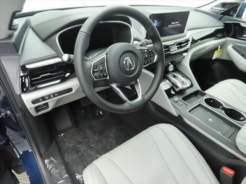 Used 2026 Acura MDX w/ Technology Package FWD image 9