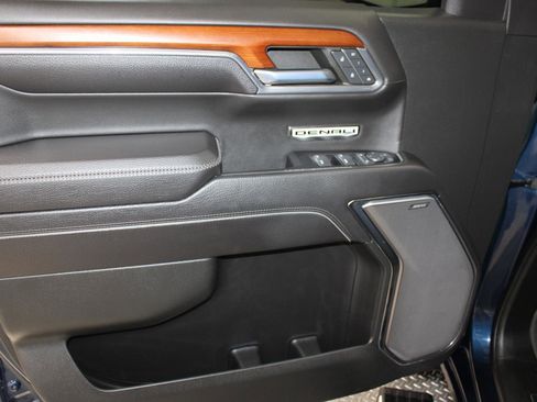 Used 2023 GMC Sierra 1500 Denali w/ Technology Package AWD/4WD image 30