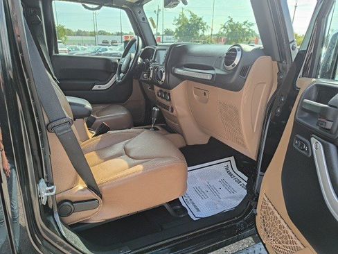 Used 2016 Jeep Wrangler Unlimited Sahara w/ Mopar Chrome Edition Group image 18