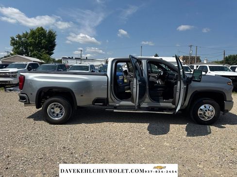 Used 2025 Chevrolet Silverado 3500 High Country w/ High Country Premium Package AWD/4WD image 47