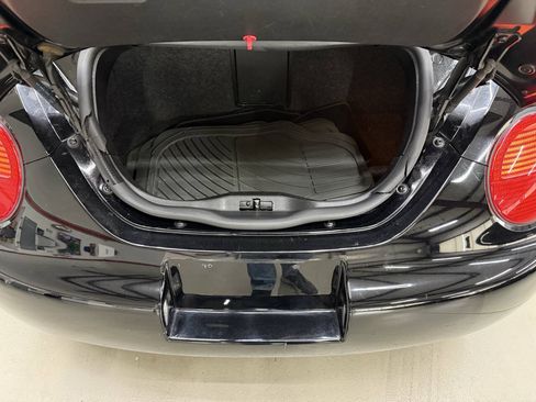 Used 2005 Volkswagen Beetle GLS FWD image 9