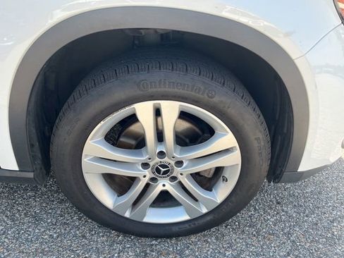 Used 2019 Mercedes-Benz GLA 250 4MATIC image 9