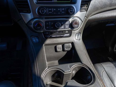 Used 2020 Chevrolet Suburban LT w/ Z71 Midnight Edition image 24