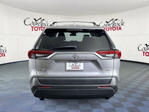 Used 2022 Toyota RAV4 XLE w/ Carpet Mat Package (TMS) FWD image 7