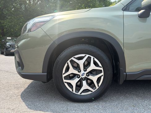 Used 2021 Subaru Forester Premium w/ Popular Package #1 AWD/4WD image 3
