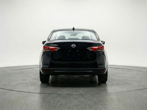 Used 2025 Nissan Versa SV image 7