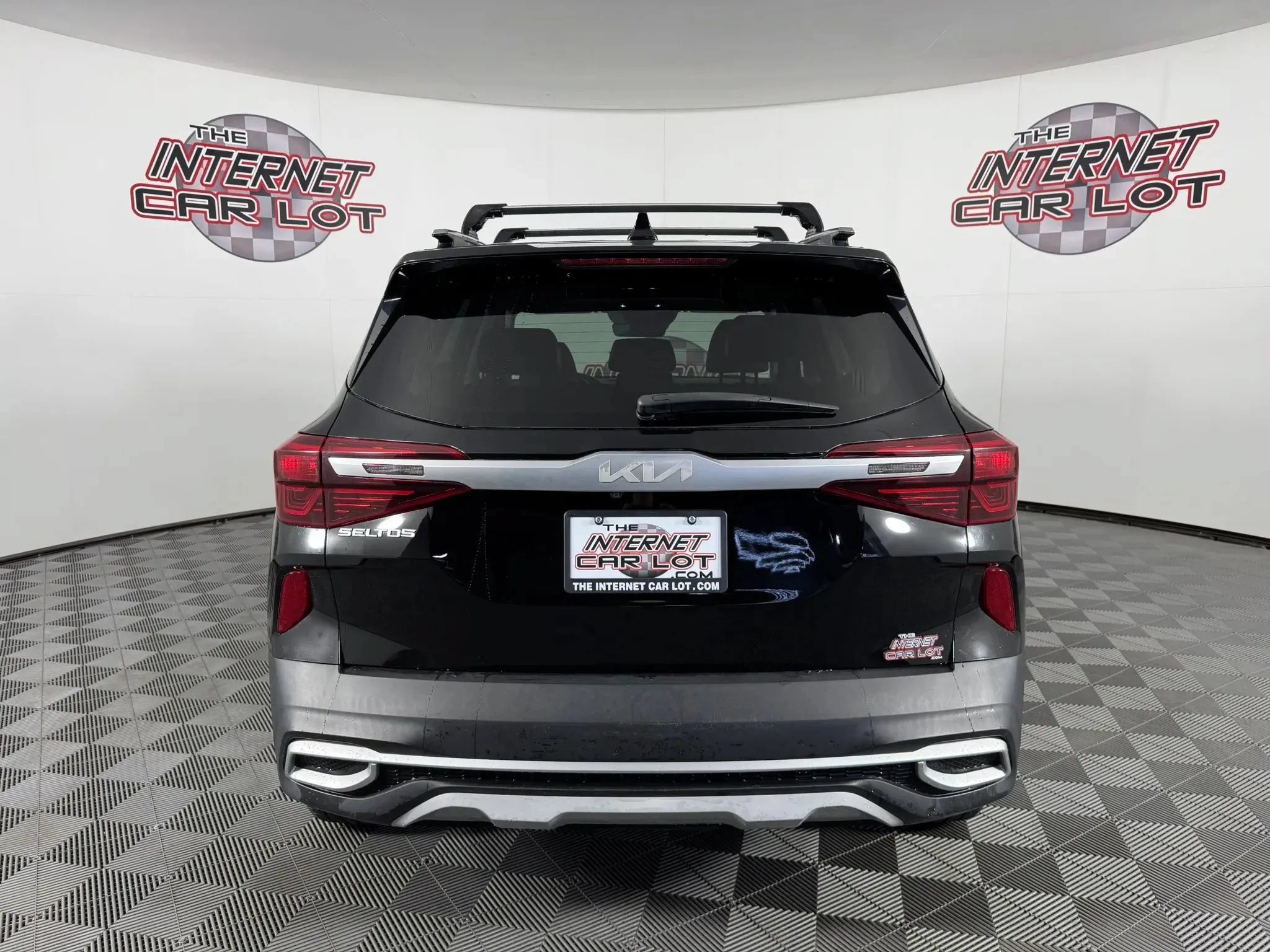 Used 2022 Kia Seltos SX w/ Sunroof Package AWD/4WD image 6