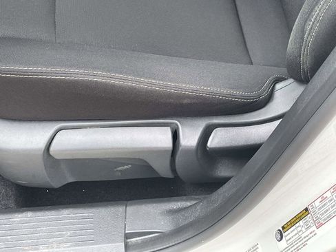 Used 2023 Nissan Rogue S FWD image 14