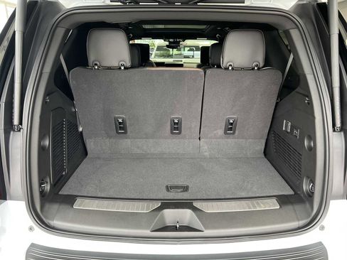 New 2026 GMC Yukon Denali Ultimate AWD/4WD image 34