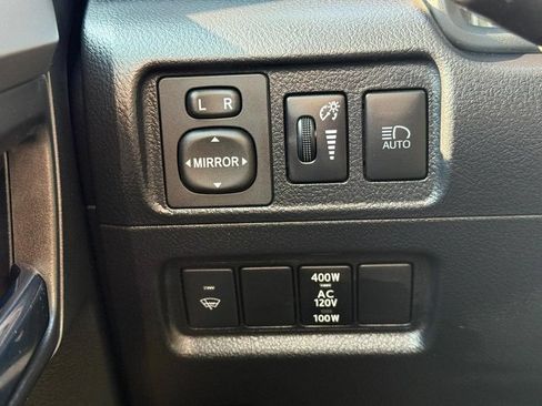 Used 2020 Toyota 4Runner SR5 Premium w/ Moonroof Package AWD/4WD image 29