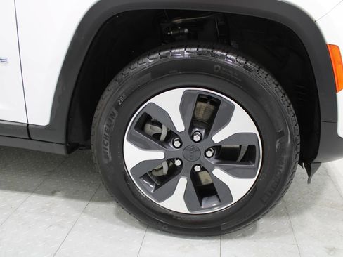 Used 2022 Jeep Grand Cherokee Limited 4xe AWD/4WD image 5