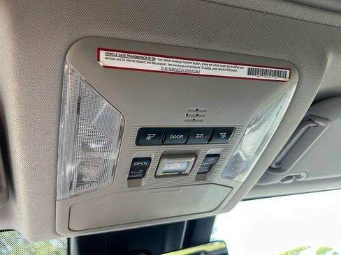 Used 2021 Toyota RAV4 XLE Premium FWD image 27