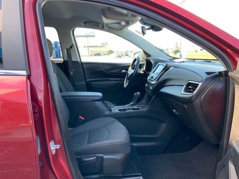 Used 2021 Chevrolet Equinox LT FWD image 16