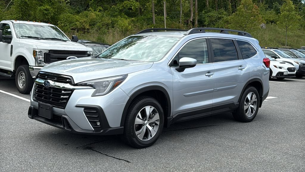 Certified 2025 Subaru Ascent Premium AWD/4WD image 3