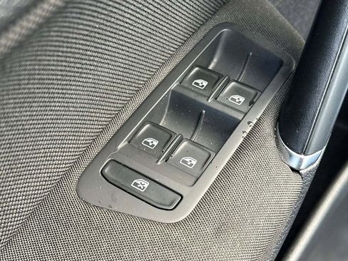 Used 2018 Volkswagen GTI S image 13