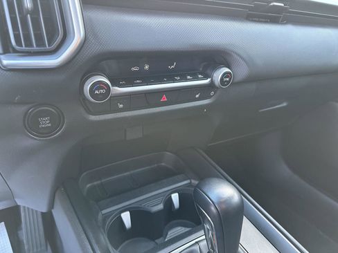 Used 2025 MAZDA CX-50 AWD 2.5 S w/ Premium Package image 31