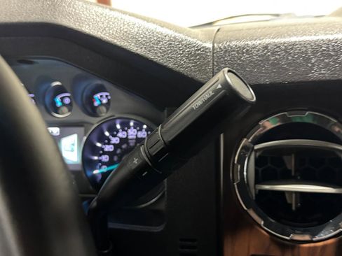 Used 2015 Ford F250 Lariat w/ Lariat Ultimate Package image 25