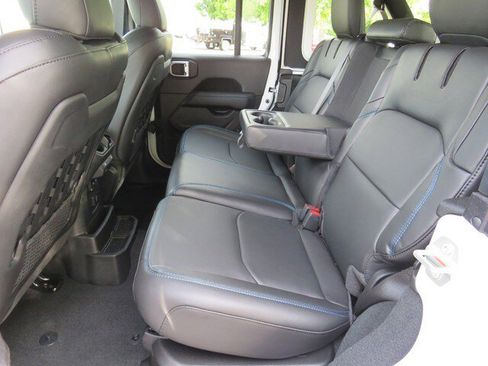 New 2023 Jeep Wrangler Rubicon w/ Steel Bumper Group image 27