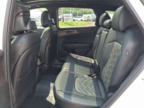 Used 2024 Kia Sportage X-Pro AWD/4WD image 11