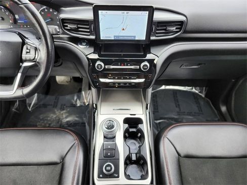 Certified 2022 Ford Explorer ST-Line w/ Class IV Trailer Tow Package image 14