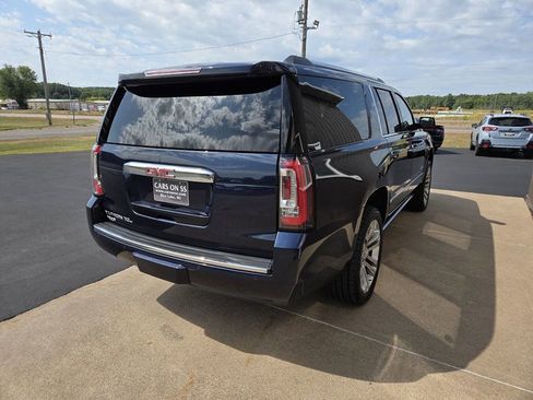 Used 2019 GMC Yukon XL Denali w/ Denali Ultimate Package AWD/4WD image 4