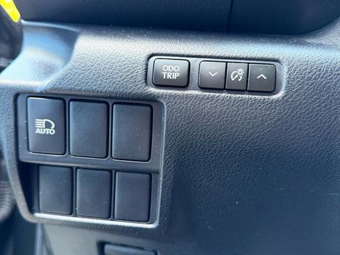 Used 2017 Lexus IS 200t RWD image 15