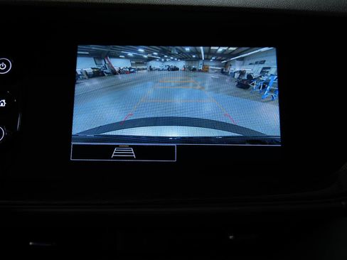 Used 2023 Buick Envision Preferred image 33