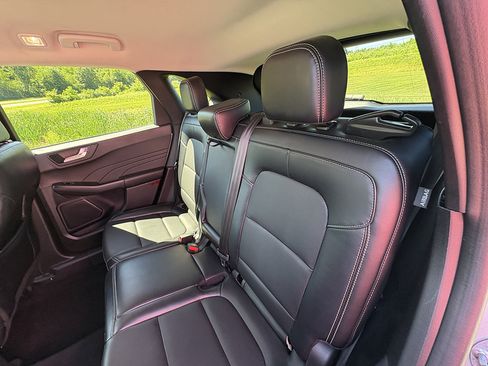 Used 2024 Ford Escape Platinum AWD/4WD image 20