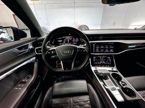 Used 2022 Audi RS 6 AWD/4WD image 9