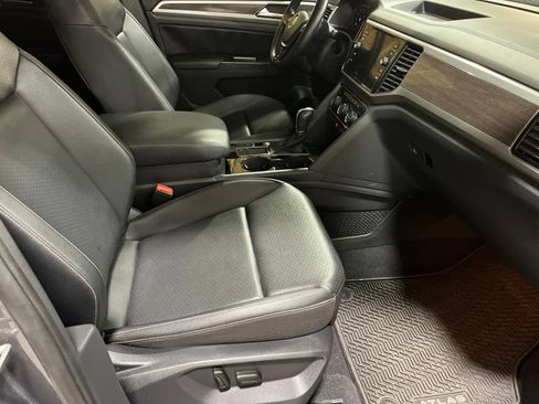 Used 2019 Volkswagen Atlas SEL R-Line FWD image 15