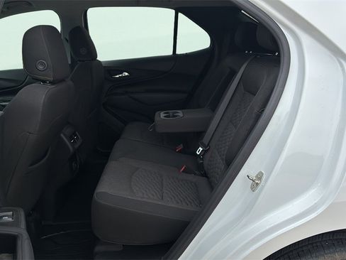 Used 2021 Chevrolet Equinox LT image 14