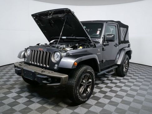 Used 2017 Jeep Wrangler Sahara image 9