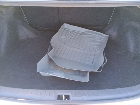 Used 2013 Toyota Corolla LE image 17