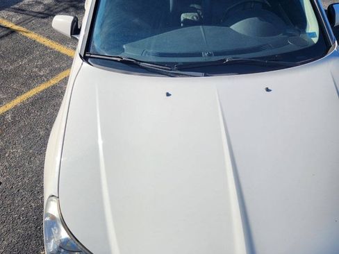 Used 2010 Chrysler Sebring Limited FWD image 13