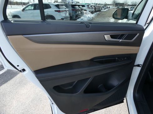New 2026 Volkswagen Atlas Cross Sport SE AWD/4WD image 11