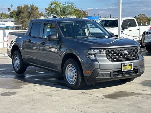 New 2025 Ford Maverick XL image 3