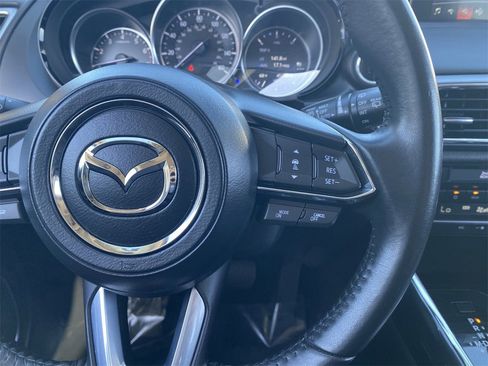 Used 2019 MAZDA CX-9 Touring w/ Touring Premium Package image 18