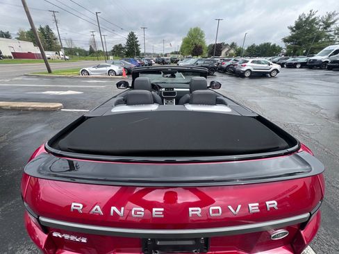 Used 2017 Land Rover Range Rover Evoque SE Dynamic AWD/4WD image 9
