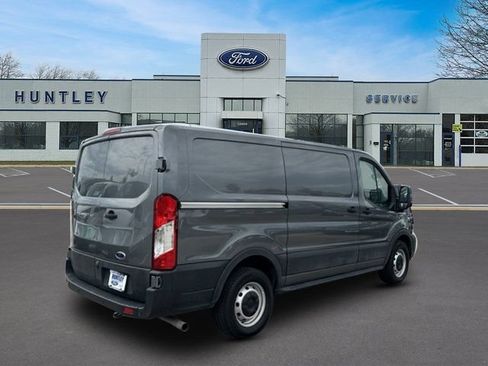 Used 2022 Ford Transit 150 Low Roof RWD image 5
