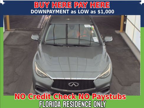 Used 2017 INFINITI QX30 image 5