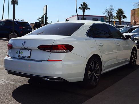 Used 2022 Volkswagen Passat 2.0T SE image 13