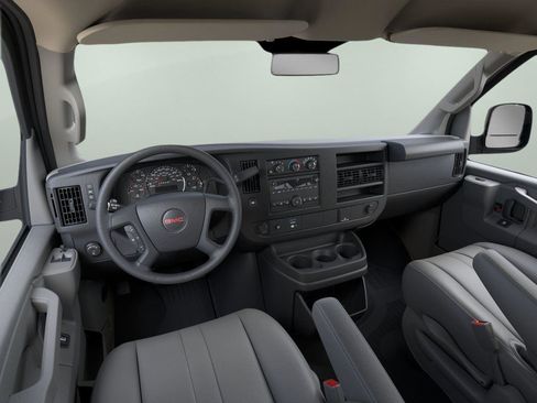 New 2026 GMC Savana 2500 RWD image 9