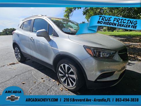 Used 2021 Buick Encore Preferred w/ Safety Package II FWD image 2